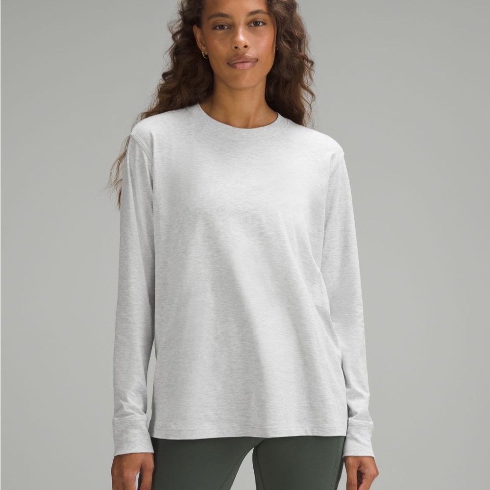 NWT Lululemon
Size 8
White Long Sleeve Top